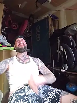 Beardedtattood: вебкам-шоу