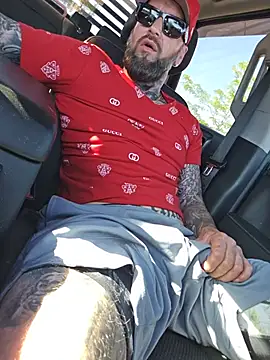 Beardedtattood 网络视讯表演