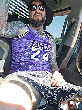 Beardedtattoodのウェブカメラショー