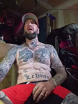 Beardedtattood webkamerás műsora