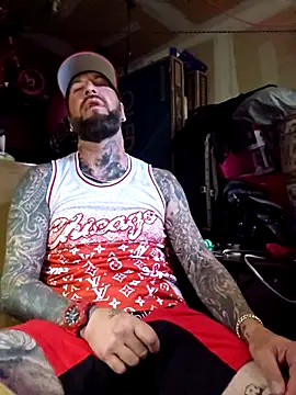 Beardedtattood webcam show