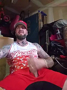 Pokazy przed kamerką – Beardedtattood