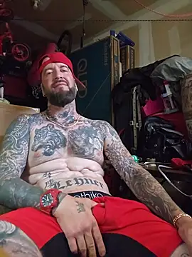 Beardedtattood – Kamerová šou