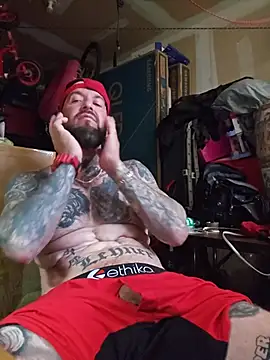 Beardedtattood webcam show