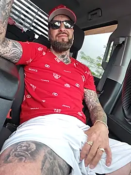 Beardedtattood Show in webcam