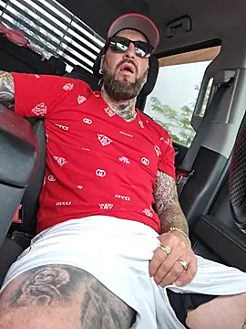 Beardedtattood Adlı Modelin Web Kamerası Şovu