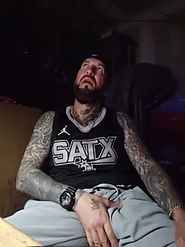 Show de Beardedtattood na webcam