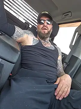 Beardedtattood Show in webcam