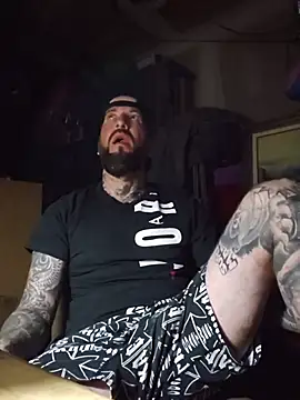 Show de Beardedtattood na webcam