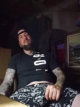 Beardedtattood webkamerás műsora