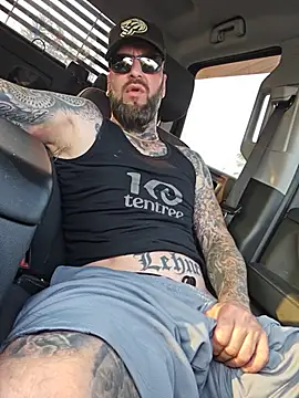 โชว์เว็บแคมของ Beardedtattood
