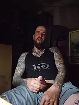 Beardedtattood: вебкам-шоу