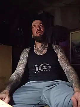 Beardedtattood webcam show
