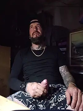 Beardedtattoodのウェブカメラショー