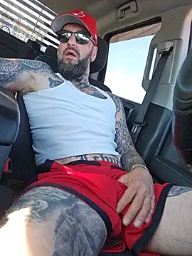 Beardedtattood webcam show