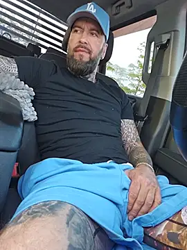 Beardedtattood – webcam-show