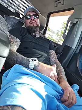 Beardedtattoodのウェブカメラショー