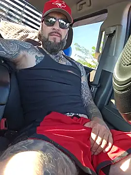 Show de Beardedtattood na webcam