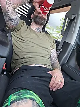 Beardedtattood: вебкам-шоу