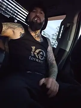Beardedtattood – webcam-show