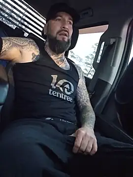 Beardedtattood 在線直播表演