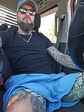 Beardedtattoodのウェブカメラショー