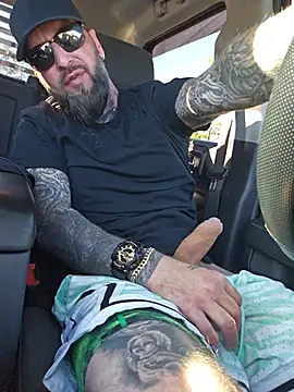 Beardedtattood's Webcam Show