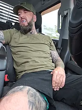 Show de Beardedtattood na webcam