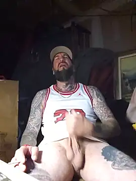 Beardedtattood webkamerás műsora