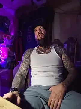 Beardedtattood's Webcam Show