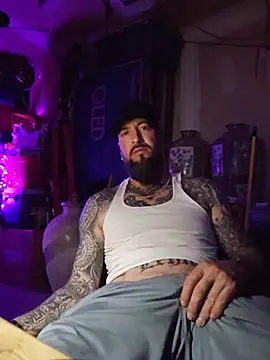 Pertunjukan Kamera Web Beardedtattood
