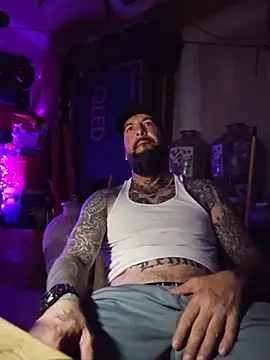 Beardedtattoodのウェブカメラショー