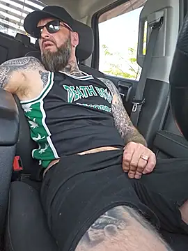 Beardedtattood Show in webcam