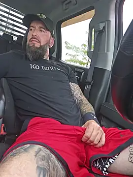 Show de Beardedtattood na webcam