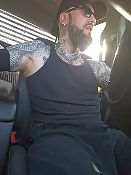 Beardedtattoodのウェブカメラショー