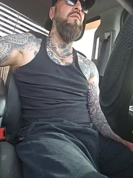 Beardedtattood webkamerás műsora