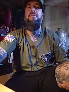 Beardedtattood ওয়েবক্যাম শো