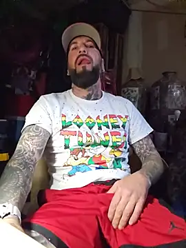 Beardedtattood webkamerás műsora
