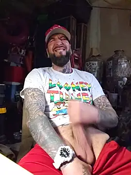 Beardedtattood Adlı Modelin Web Kamerası Şovu