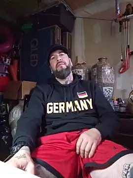 Beardedtattood Show Webcam