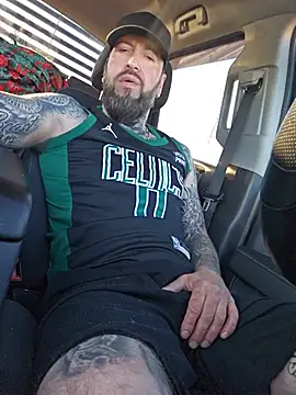 Beardedtattoodのウェブカメラショー