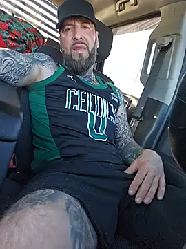 Beardedtattoodのウェブカメラショー