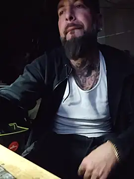 Beardedtattood Show in webcam