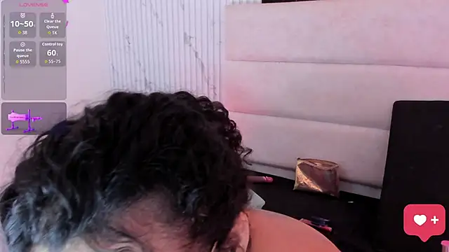 Reginavegaa 网络视讯表演