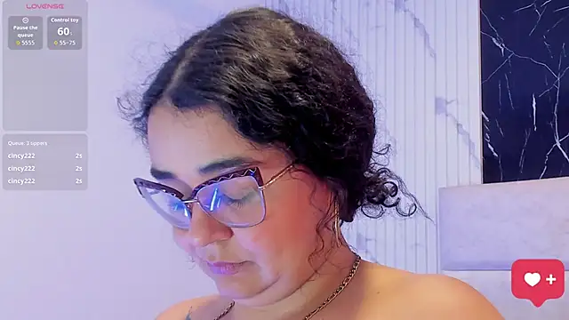 Reginavegaa Chat XXX in diretta