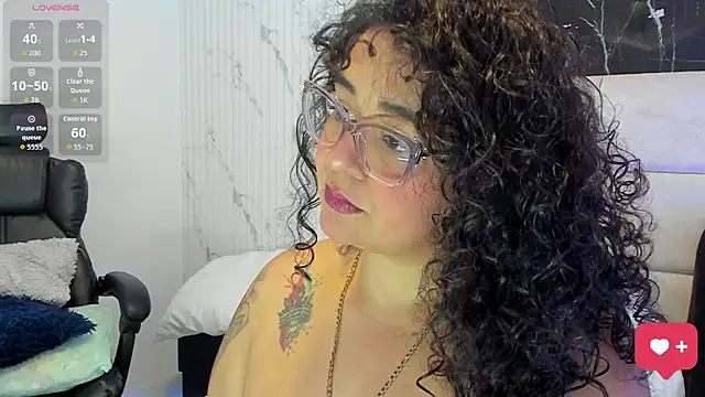 Reginavegaa's Live XXX Chat
