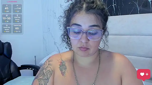 Reginavegaa's Live XXX Chat