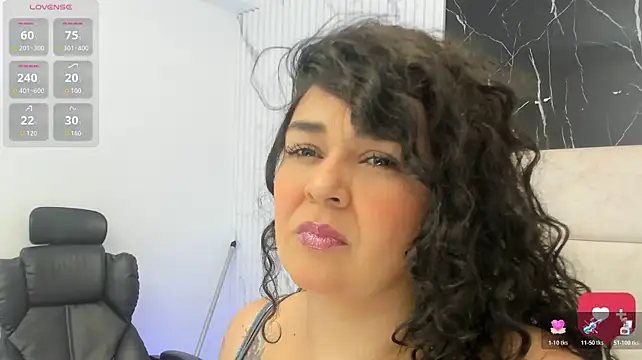 Reginavegaa Adlı Modelin Canlı XXX Sohbeti