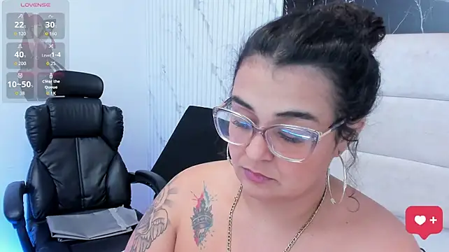 Reginavegaa's Live XXX Chat