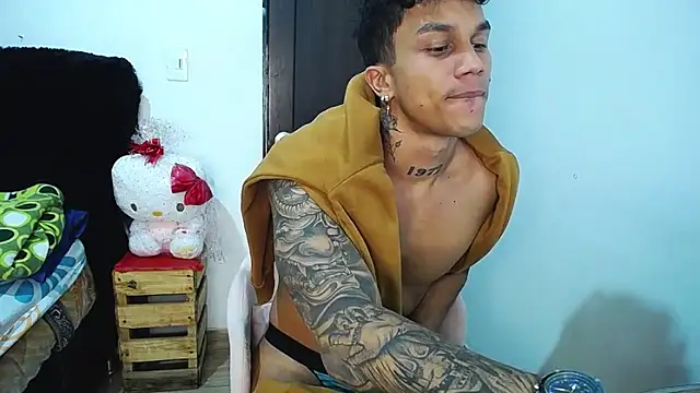 Živý XXX chat Leonard_Price